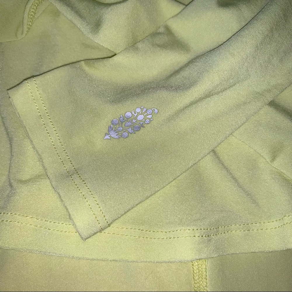 NWOT Movement Cadence Layering Tee Top - Picture 10 of 12